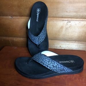 Spenco Cheetah Print Slip on Sandals 9.5B